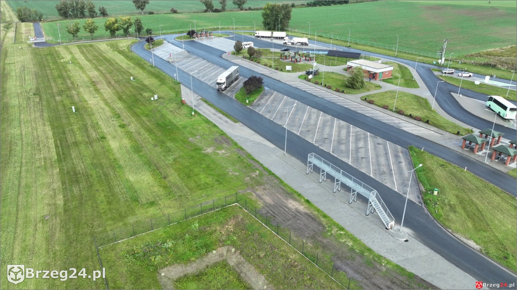 GDDKiA montuje rampy do odśnieżania