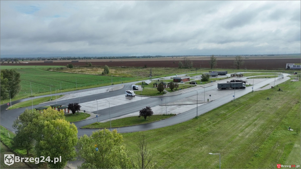 GDDKiA montuje rampy do odśnieżania