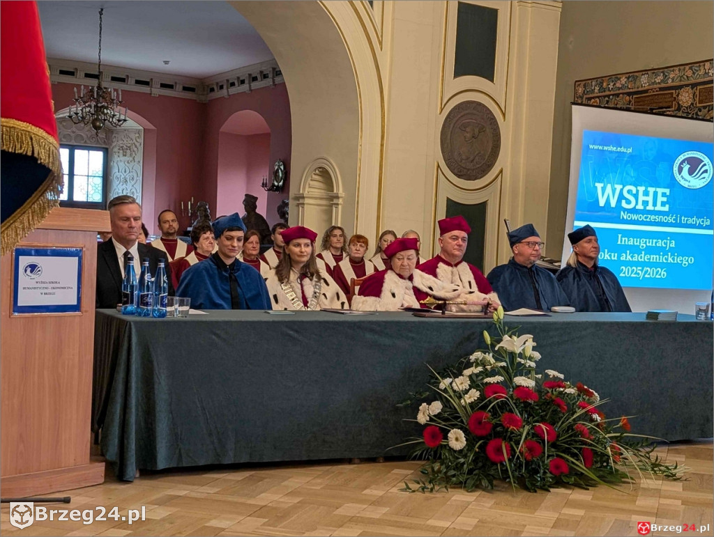 Uroczysta inauguracja roku akademickiego w WSHE