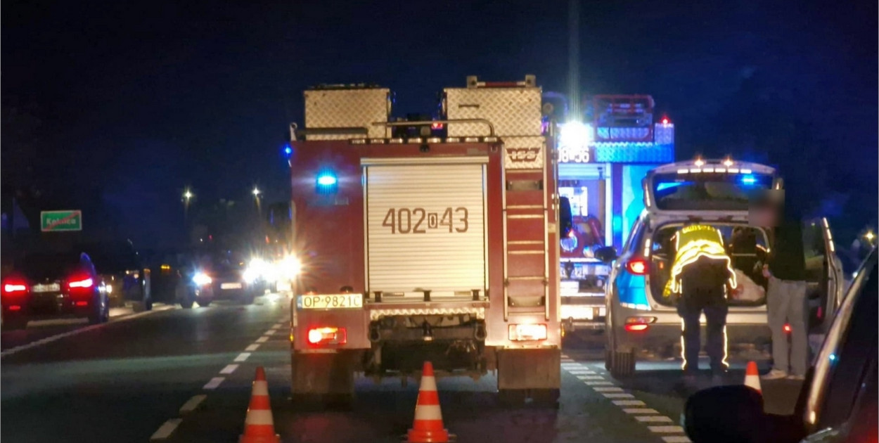 Groźne zderzenie w Kolnicy. Nocna akcja służb