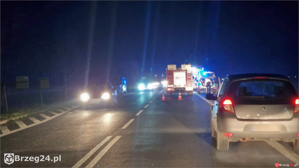 Groźne zderzenie w Kolnicy. Nocna akcja służb