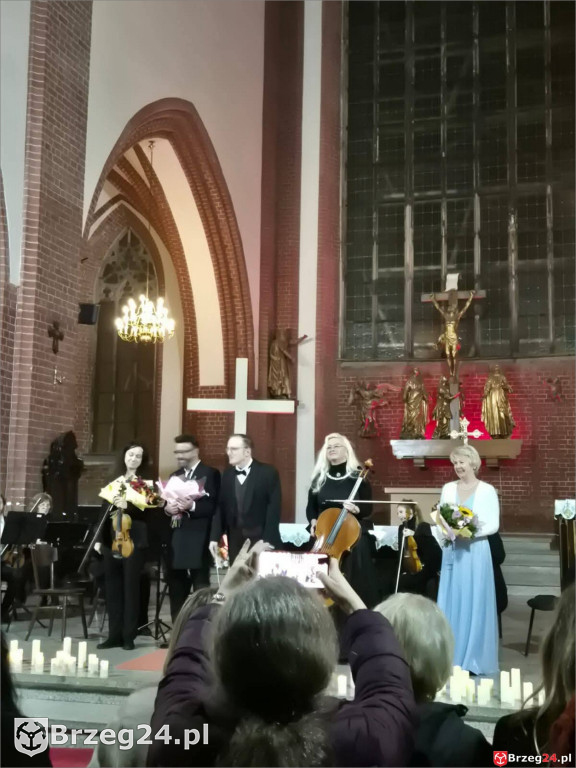 Wrocław, Brzeg i poezja w jednym tonie