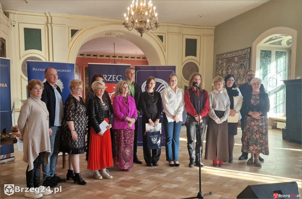 Wiersze, które nie milkną Hołd dla Janusza Wójcika