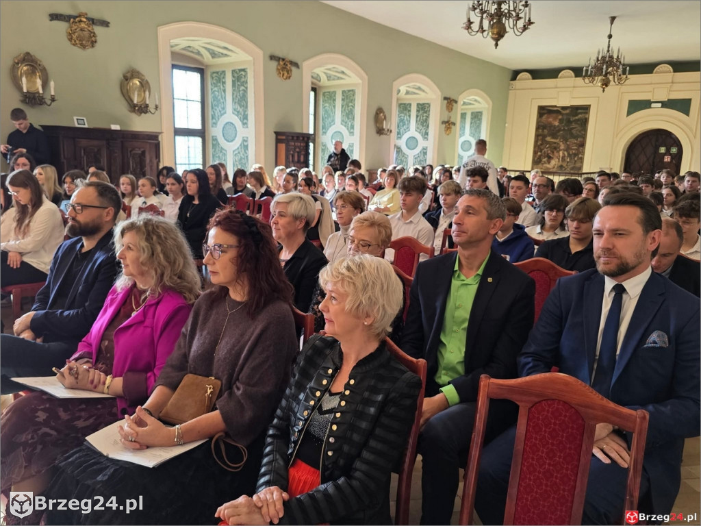 Wiersze, które nie milkną Hołd dla Janusza Wójcika