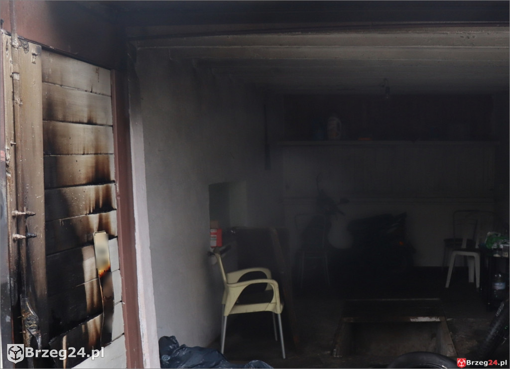 Garaż w ogniu, narkotyki na półce