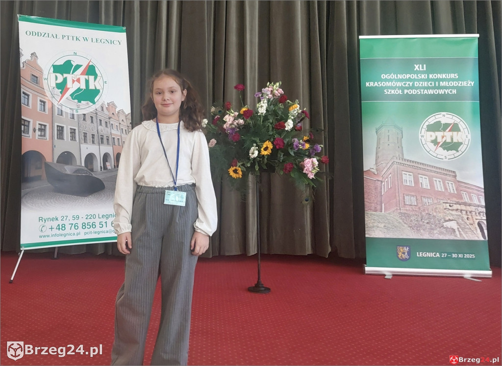 Wiktoria i Jaśmina z nagrodami