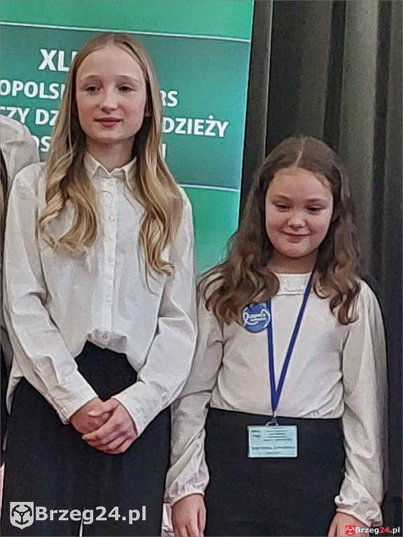Wiktoria i Jaśmina z nagrodami