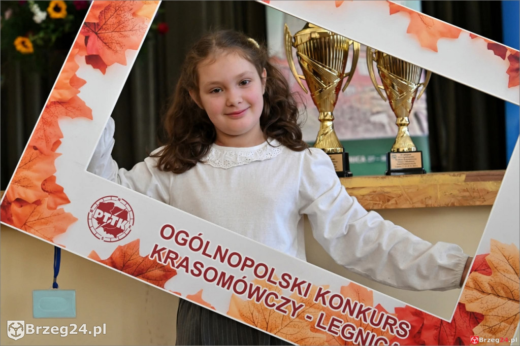 Wiktoria i Jaśmina z nagrodami