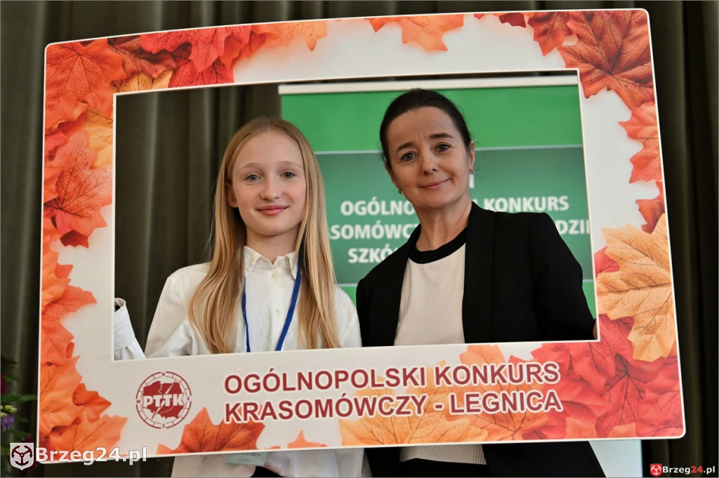 Wiktoria i Jaśmina z nagrodami