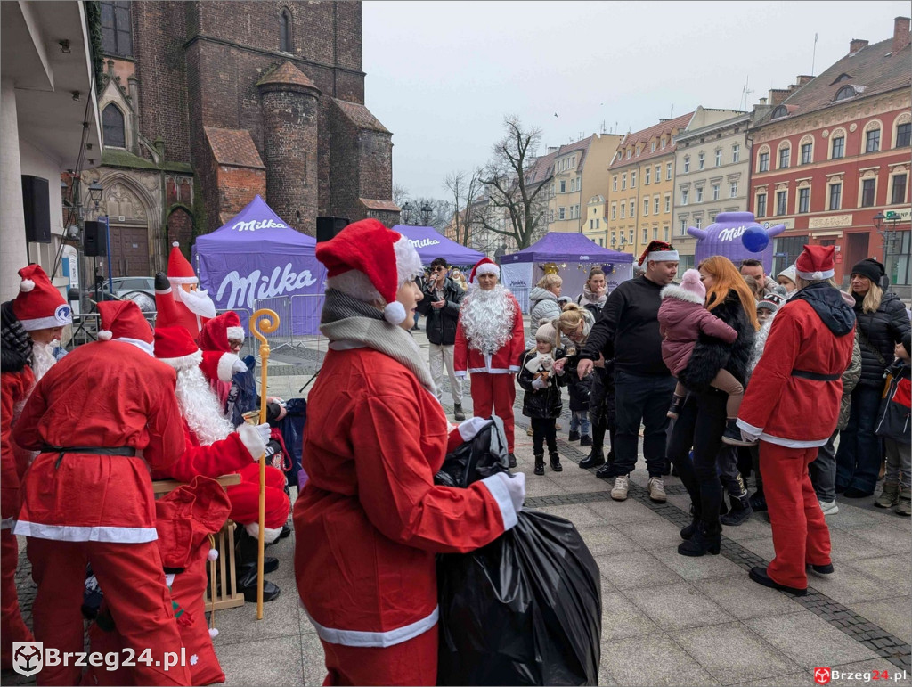 Kolejny „Nalot  Świętych Mikołajów z WSHE”