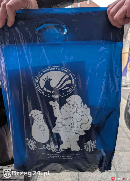 Kolejny „Nalot  Świętych Mikołajów z WSHE”