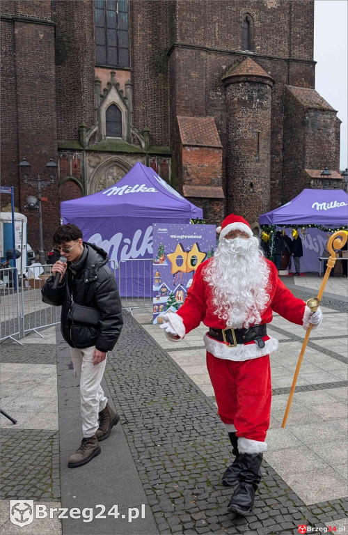 Kolejny „Nalot  Świętych Mikołajów z WSHE”