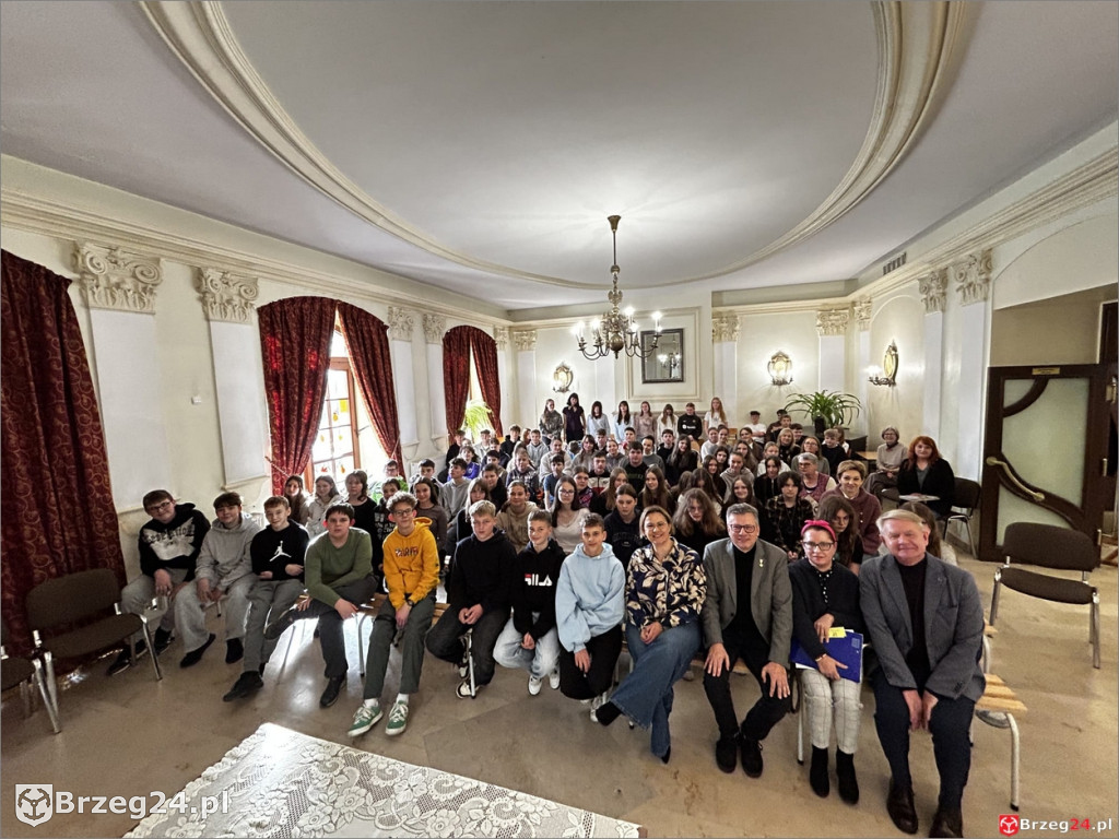 Lewińska szkoła im. Kopernika stawia na czytanie