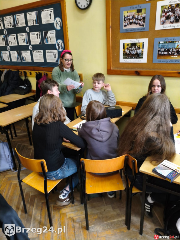 Lewińska szkoła im. Kopernika stawia na czytanie