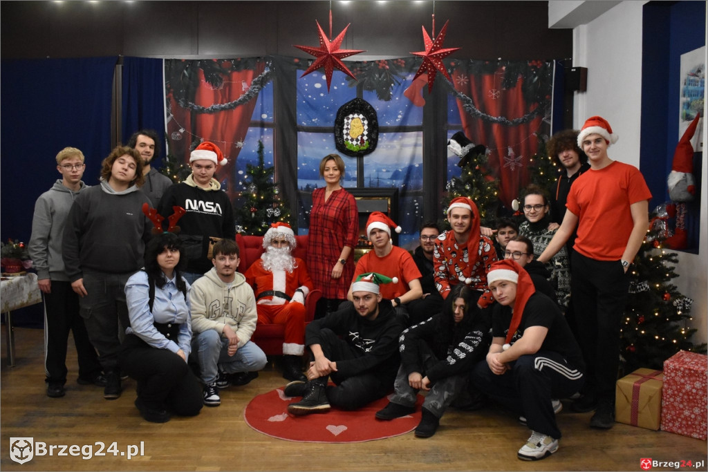 Świąteczne miasteczko w szkole przy Słowiańskiej