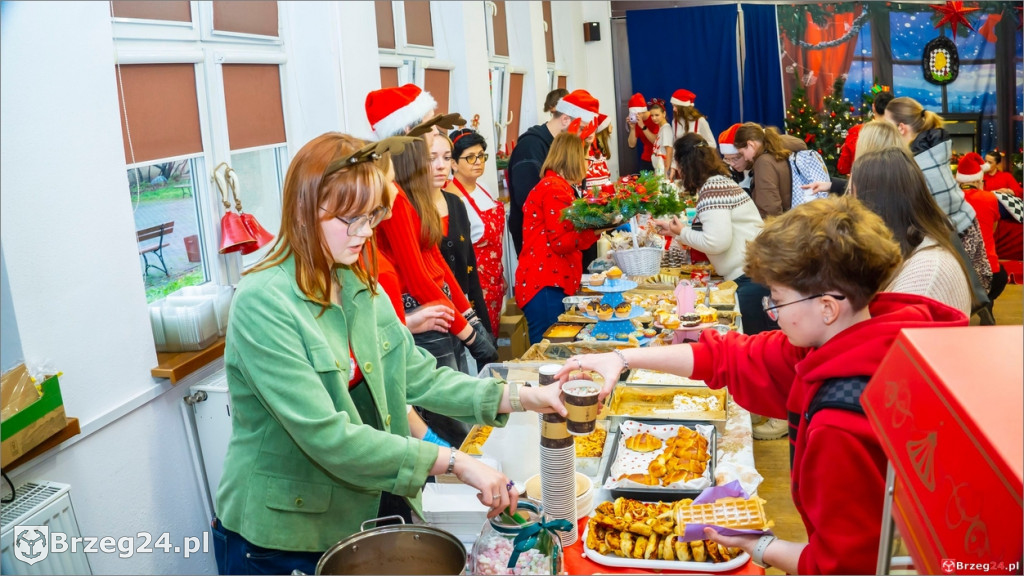 Świąteczne miasteczko w szkole przy Słowiańskiej