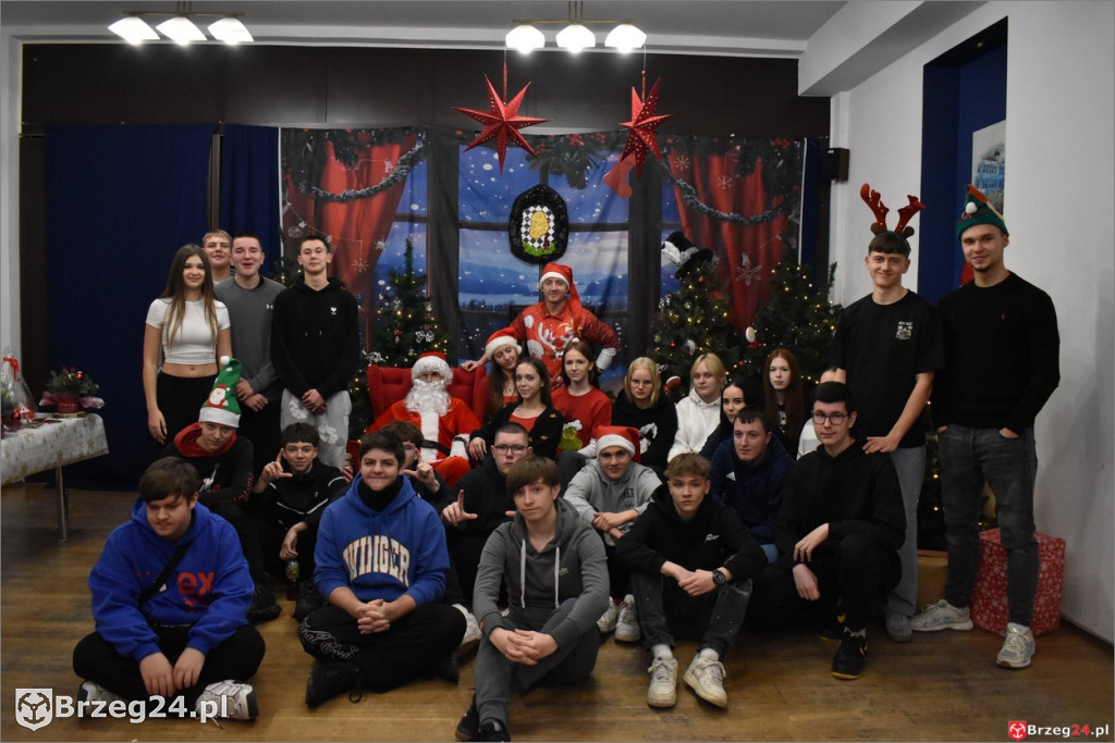 Świąteczne miasteczko w szkole przy Słowiańskiej