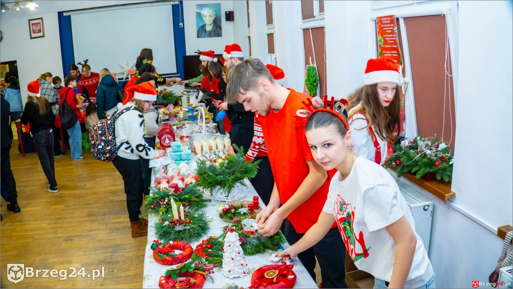 Świąteczne miasteczko w szkole przy Słowiańskiej
