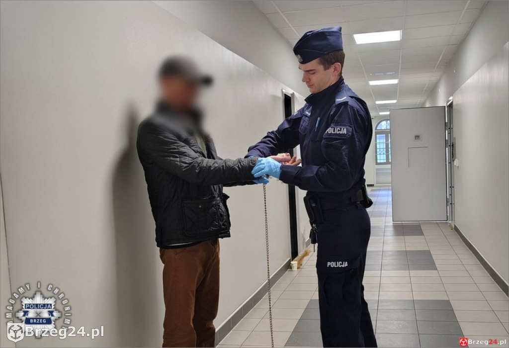 Poszukiwany sam zgłosił się na policję