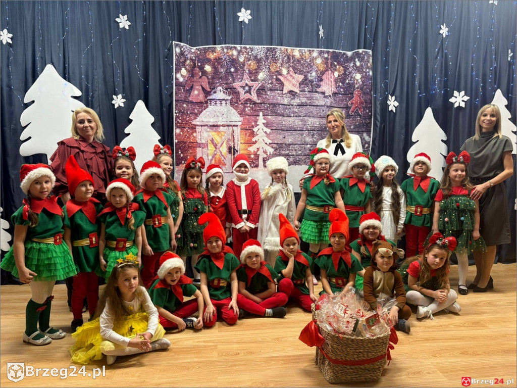 Anioły, kolędy i radość. Świąteczne jasełka w PP nr 1