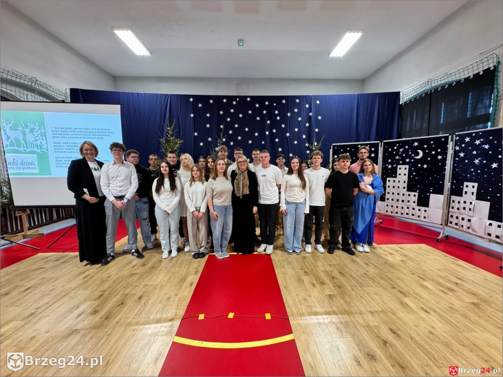 Jasełka z przesłaniem w ZSB w Brzegu
