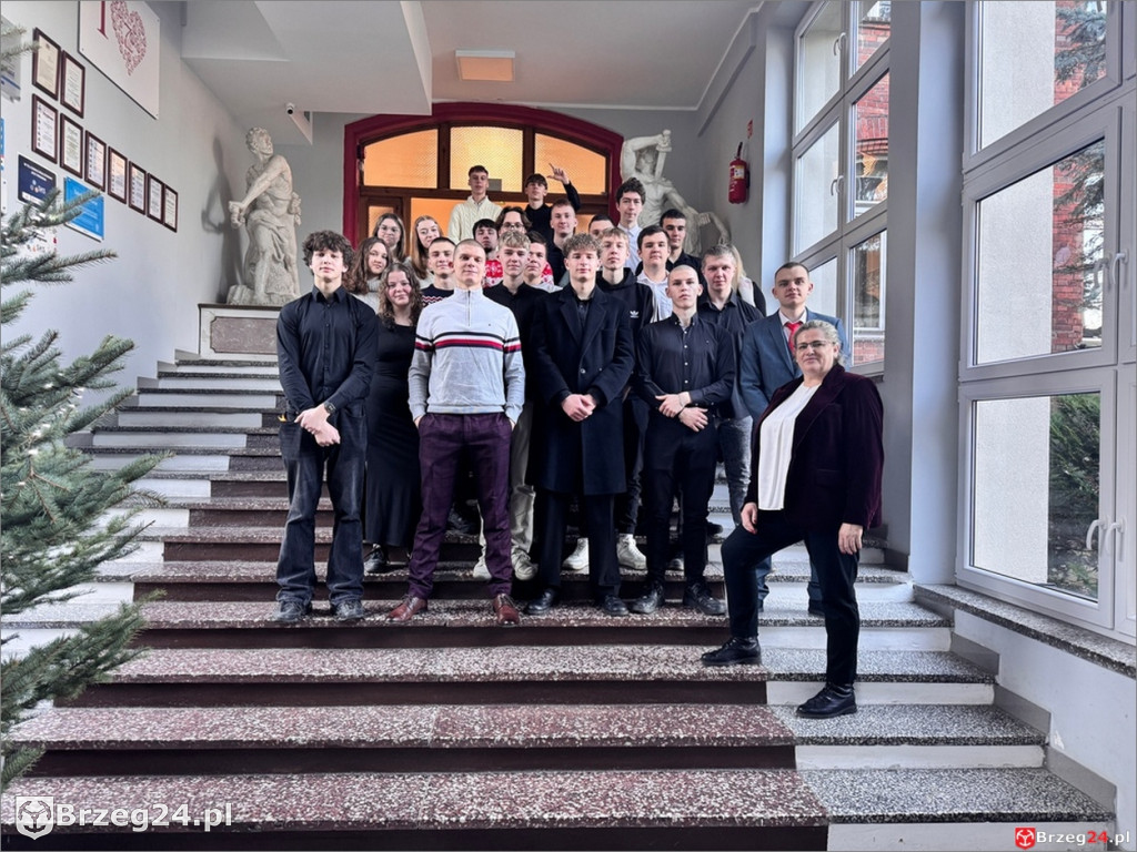 Jasełka z przesłaniem w ZSB w Brzegu