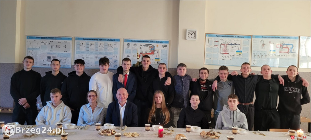 Jasełka z przesłaniem w ZSB w Brzegu