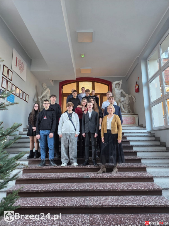 Jasełka z przesłaniem w ZSB w Brzegu