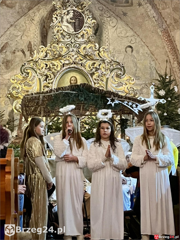 Niezwykłe jasełka w kościele w Pogorzeli