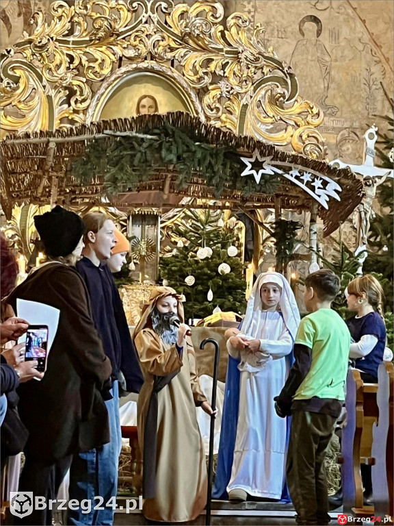 Niezwykłe jasełka w kościele w Pogorzeli