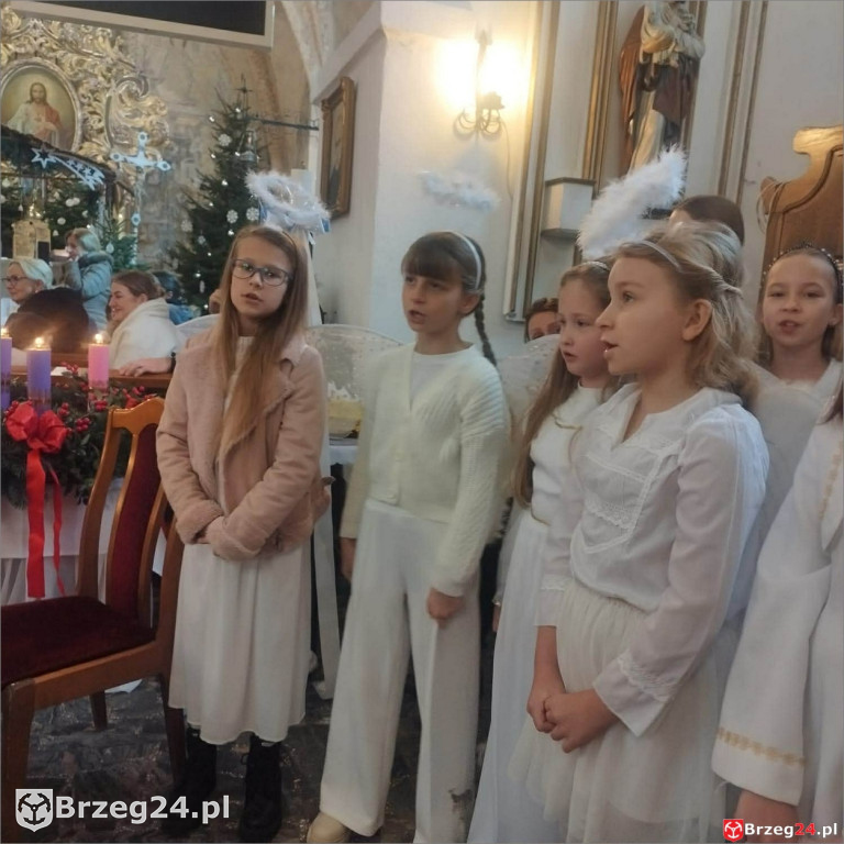 Niezwykłe jasełka w kościele w Pogorzeli