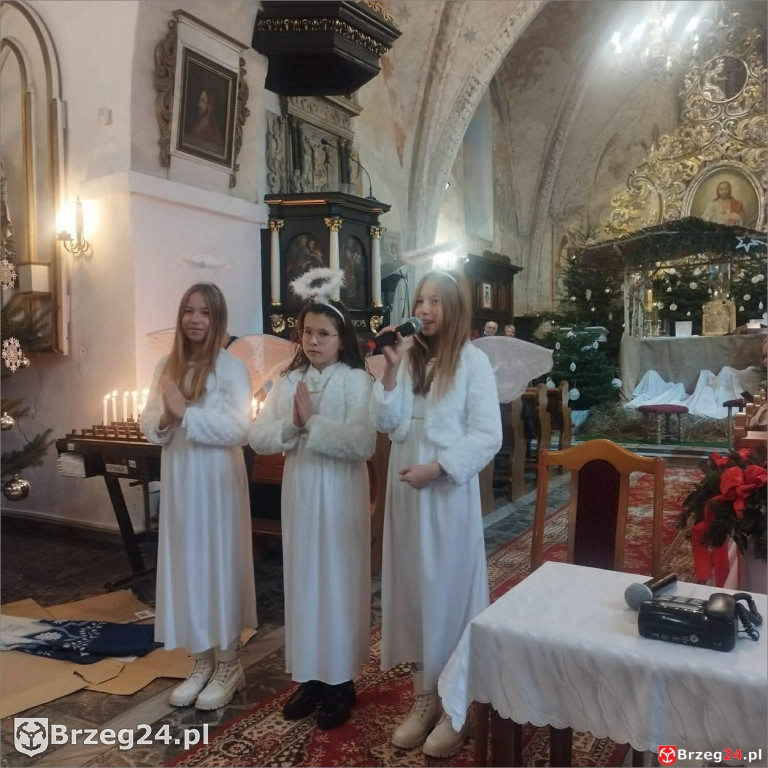 Niezwykłe jasełka w kościele w Pogorzeli