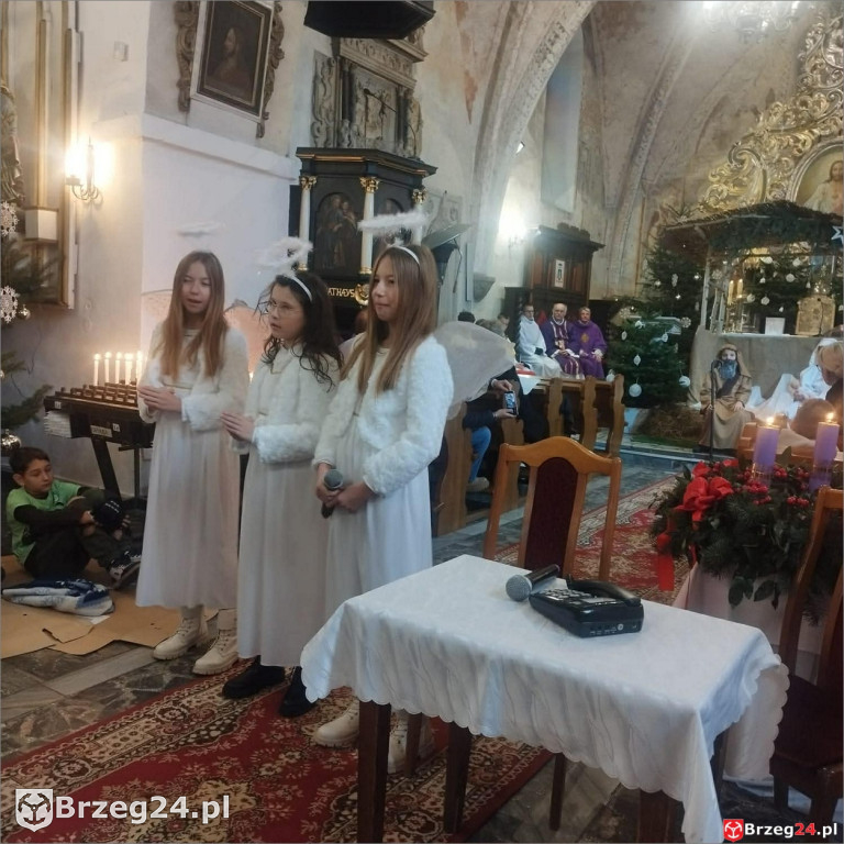 Niezwykłe jasełka w kościele w Pogorzeli