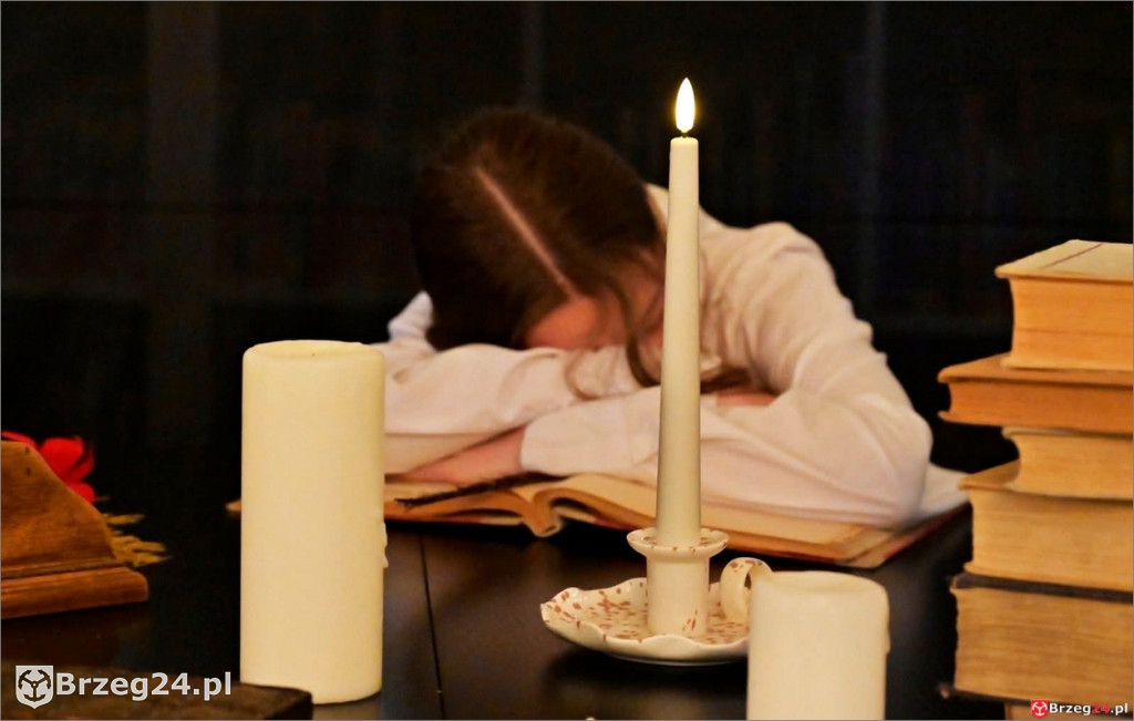 Wigilijny spektakl młodych aktorów