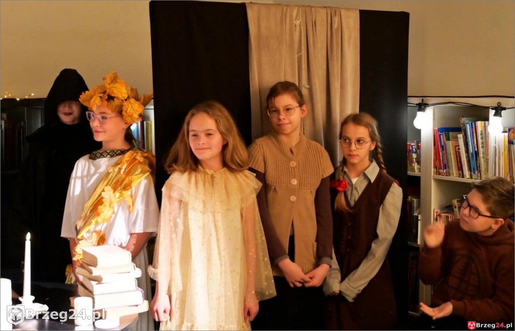 Wigilijny spektakl młodych aktorów