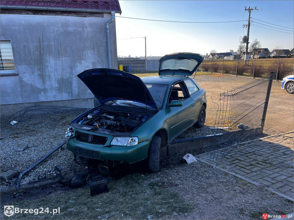 Dwa listy gończe, nieletnia ranna i policyjny pościg
