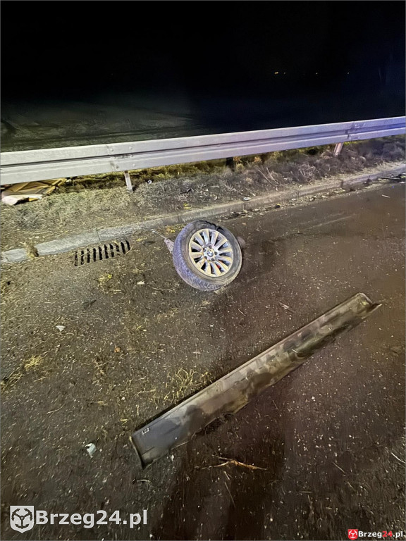 Pisarzowice jeden samochód rozerwany na części