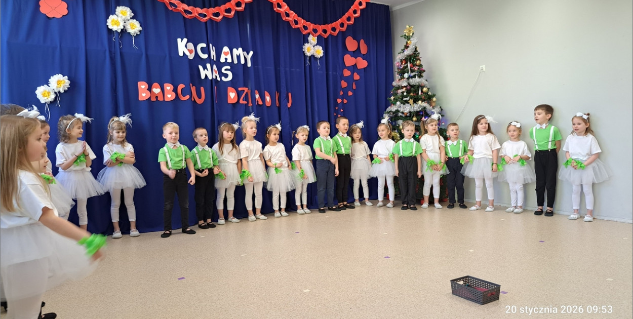 Wzruszające występy dla Babć i Dziadków w PP 5