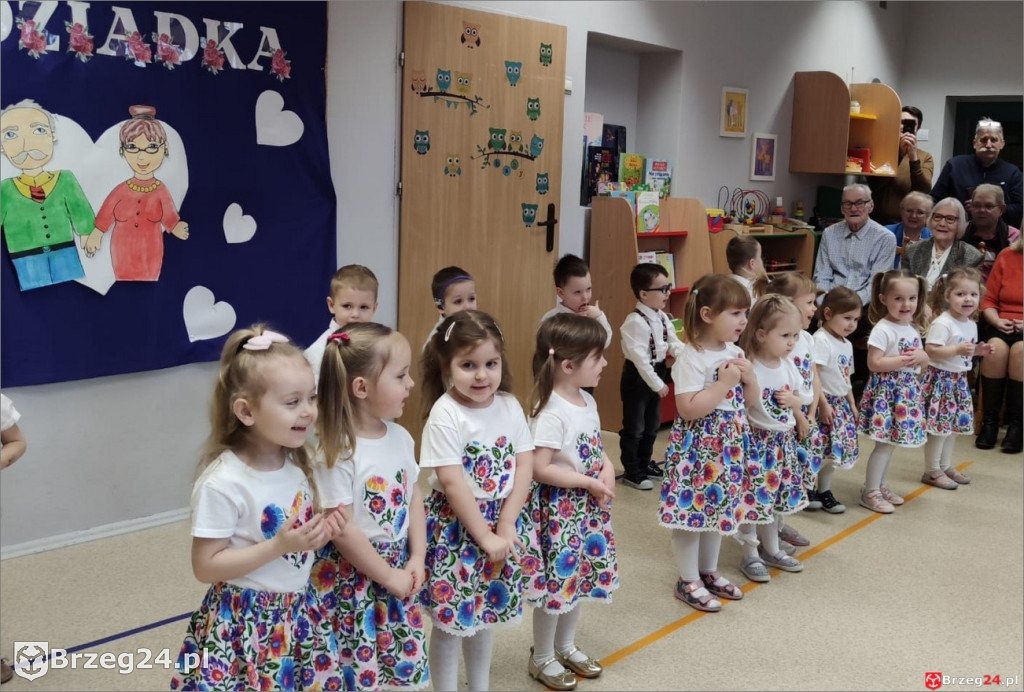 Wzruszające występy dla Babć i Dziadków w PP 5