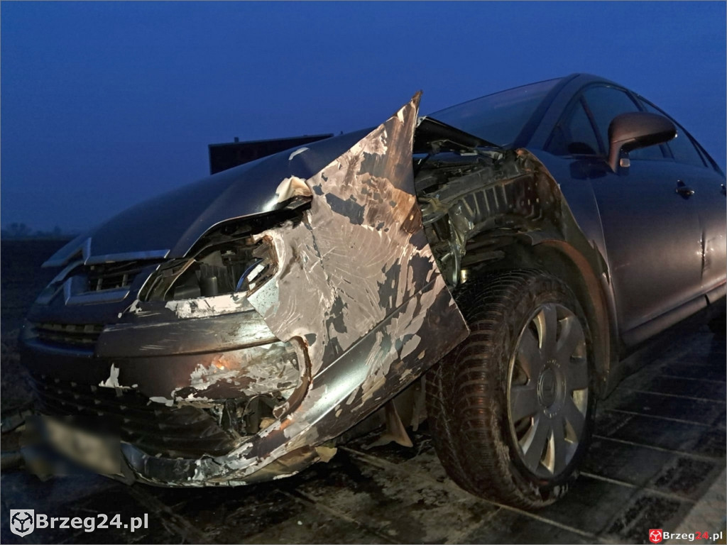 Policja po zdarzeniu na DK94. 84 latek sprawcą