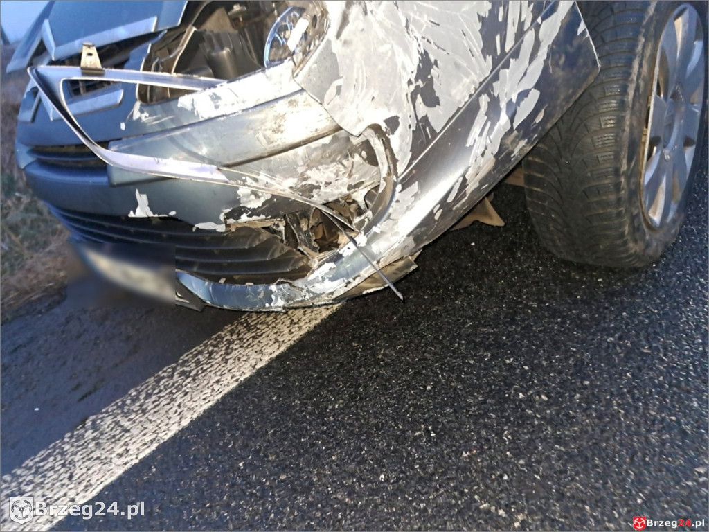 Policja po zdarzeniu na DK94. 84 latek sprawcą