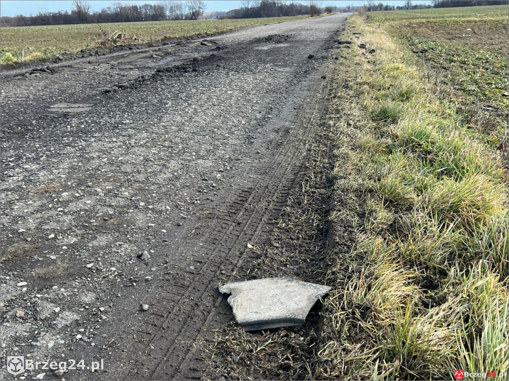 Tak naprawia się  powiatowe drogi