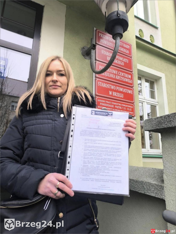 Konfederacja pyta o przyszłość  oddziału położniczego