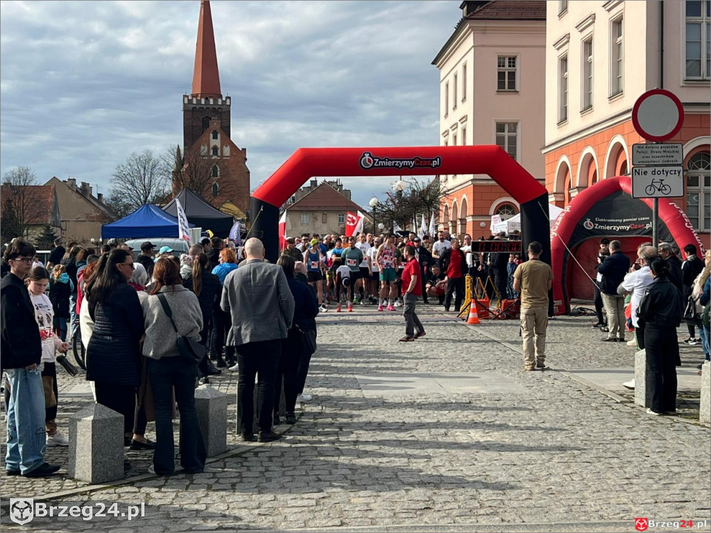 Jubileuszowy Bieg Tropem Wilczym w Grodkowie