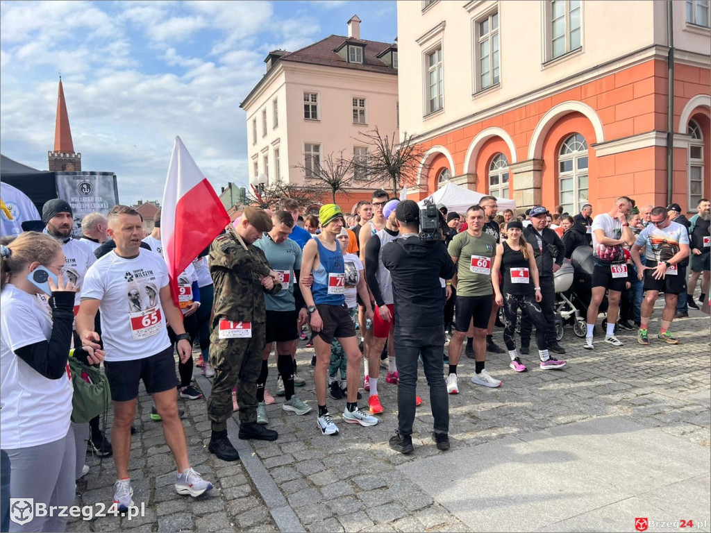 Jubileuszowy Bieg Tropem Wilczym w Grodkowie