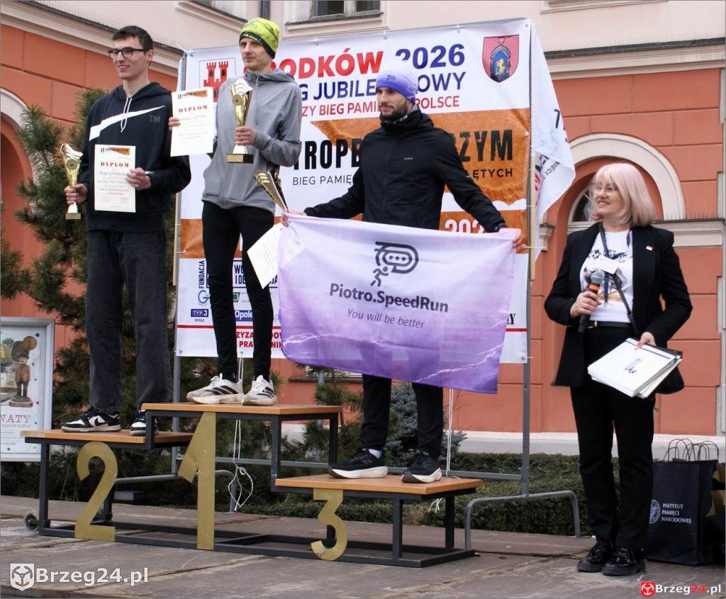 Jubileuszowy Bieg Tropem Wilczym w Grodkowie