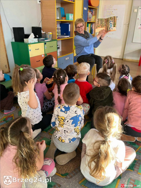 80 lat grodkowskiej biblioteki. Jubileuszowy rok