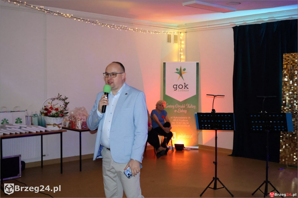 Koncert na Dzień Kobiet  w Lubszy