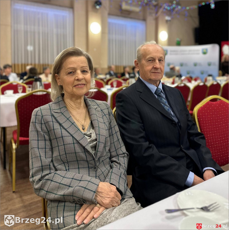 Medale za 50 lat małżeństwa w Lewinie Brzeskim