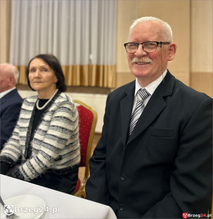 Medale za 50 lat małżeństwa w Lewinie Brzeskim